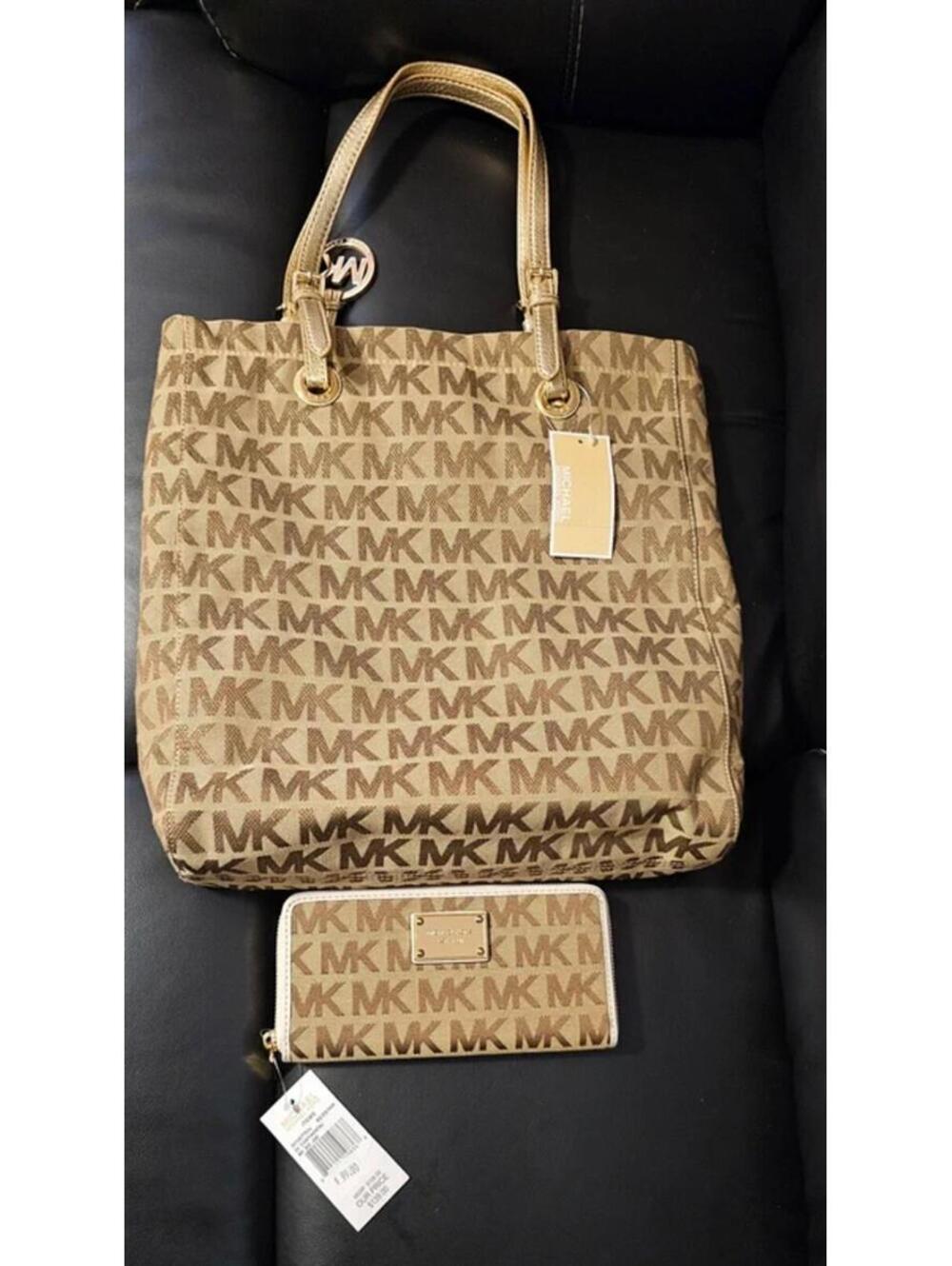 Michael kors tote bag and wallet new retired style hard to get!